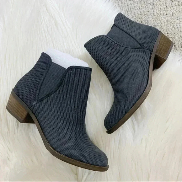 NWOT Kensie Gerona Booties - Picture 3 of 14